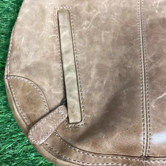 Frye Melissa Scooped Crossbody Hobo Bag Light Tan